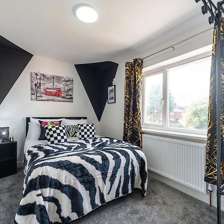Aseda 4 Bedroom Private Parking, Game Zone -Pool Table, Garden Home Kingston upon Hull Ngoại thất bức ảnh