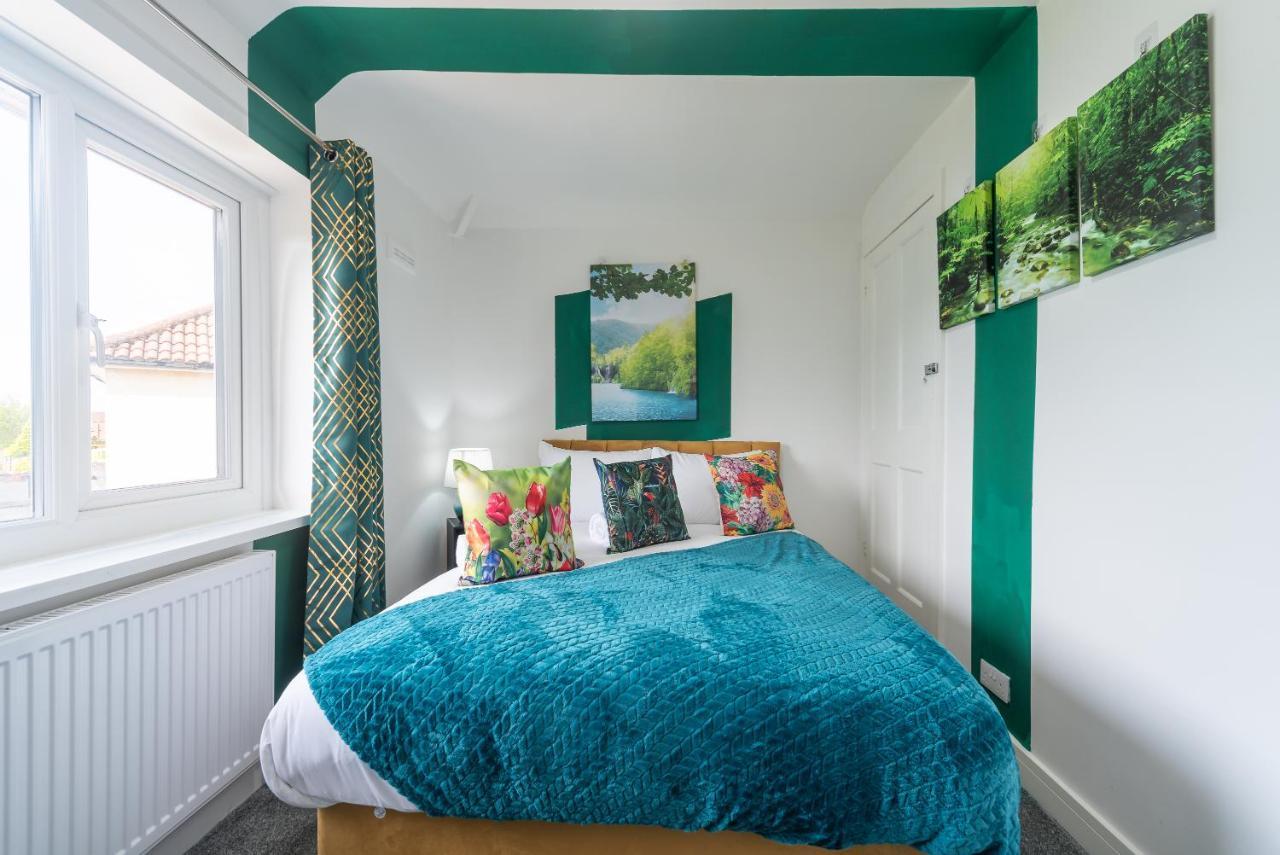 Aseda 4 Bedroom Private Parking, Game Zone -Pool Table, Garden Home Kingston upon Hull Ngoại thất bức ảnh